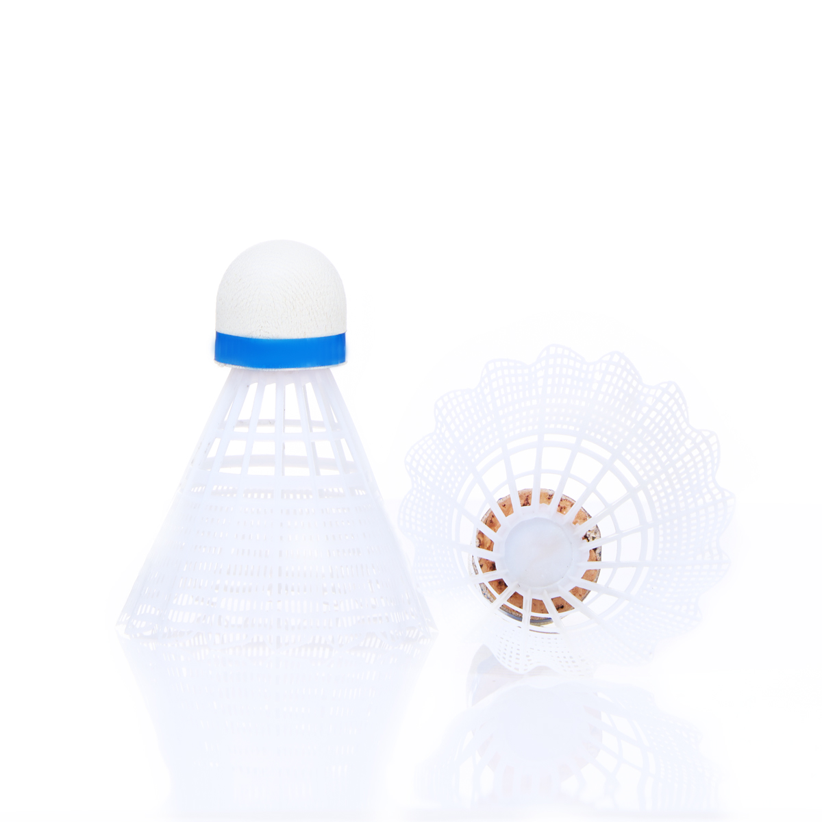 Воланы для бадминтона TORRES 250 (нейлон/пробка), BD23109, уп.6шт.белый, сред.скор.
